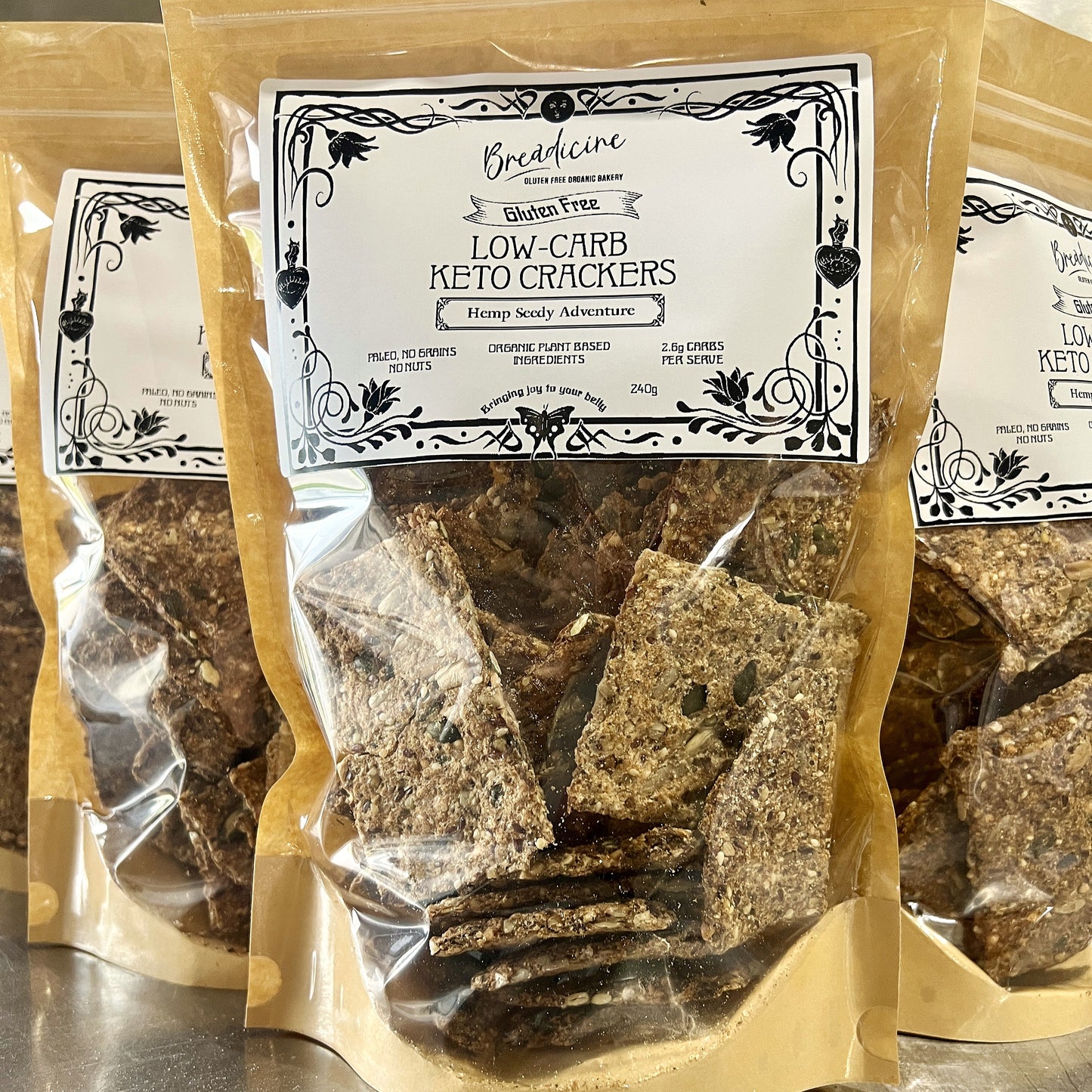 LOW-CARB KETO CRACKERS